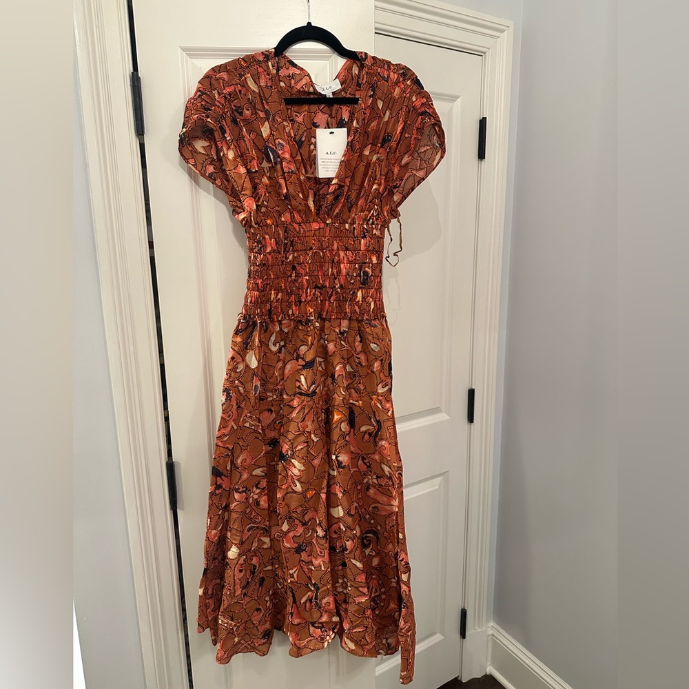 Brand new A.L.C dress! Size 0. Never worn. So flattering and comfortable
